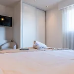 3-bedroom Sea View Terrace&parking Appartement