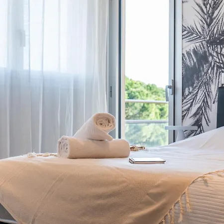 3-bedroom Sea View Terrace And Parking 아파트 *