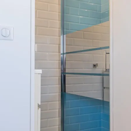 Appartement 3-bedroom Sea View Terrace And Parking *