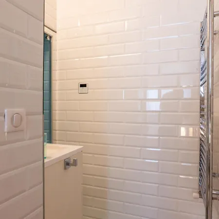 3-bedroom Sea View Terrace And Parking *