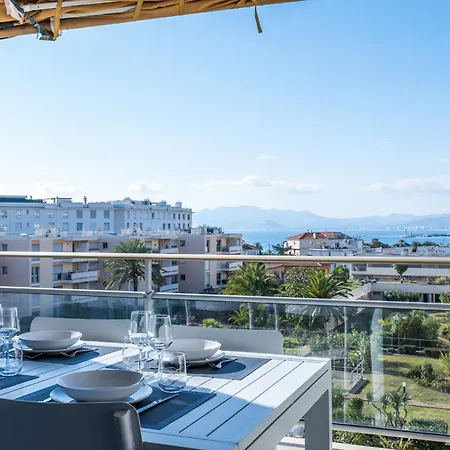 Appartement 3-bedroom Sea View Terrace And Parking Cannes